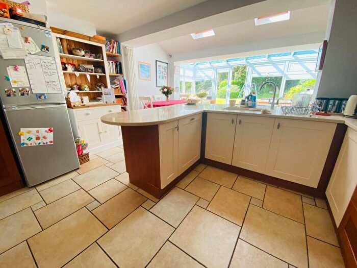 4 Bedroom Detached House For Sale In Glenville, Spinney Hill, Northampton, NN3