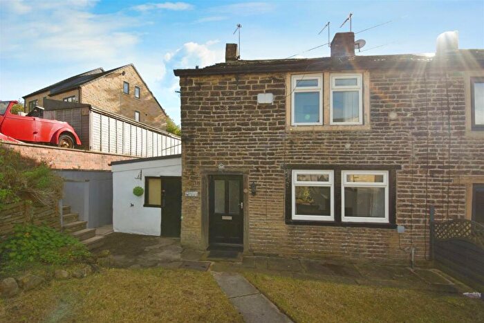 1 Bedroom Cottage To Rent In Laund Road, Salendine Nook, Huddersfield, HD3