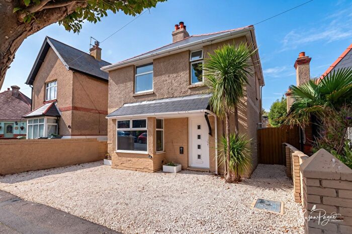 4 Bedroom Detached House For Sale In Albert Road, Sandown, PO36