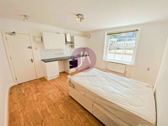 Studio To Rent In Belsize Road, South Hampstead, London, NW6