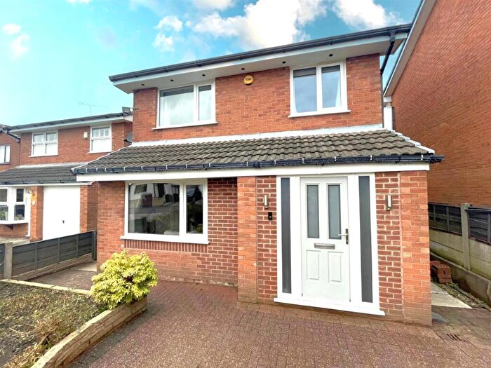 4 Bedroom Detached House For Sale In Allerton Close, Westhoughton, Bolton, BL5