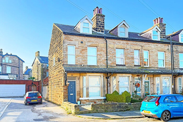 4 Bedroom End Of Terrace House For Sale In Chatsworth Place, Harrogate, HG1