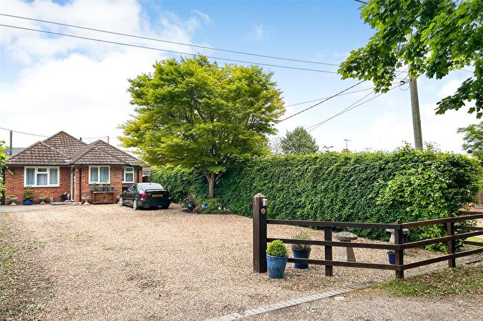 4 Bedroom Bungalow For Sale In London Road, Old Basing, Basingstoke, Hampshire, RG24
