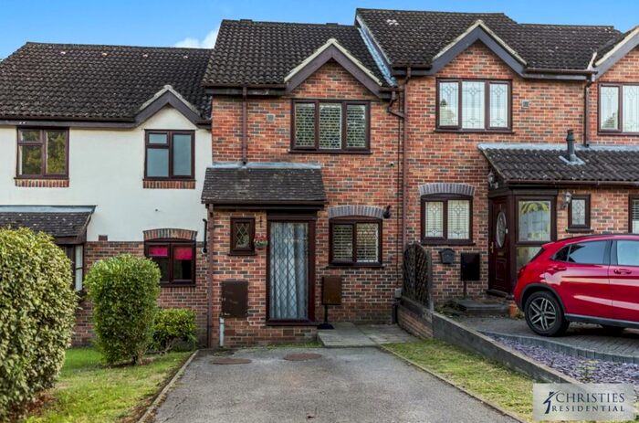 2 Bedroom Terraced House For Sale In Leatherhead, KT22