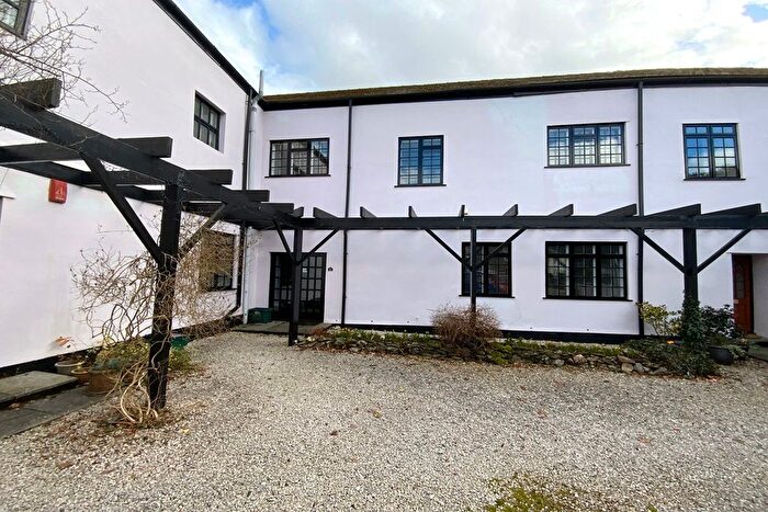 3 Bedroom Flat To Rent In Grenofen, Tavistock, PL19