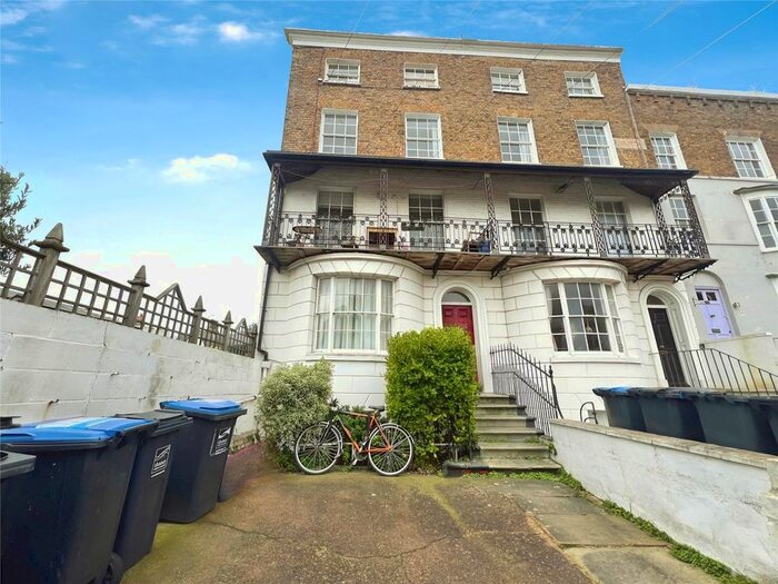 1 Bedroom Flat To Rent In Stone Road, Broadstairs, Kent, CT10