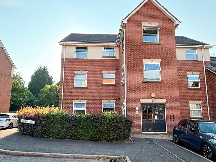 2 Bedroom Flat For Sale In Newlands Close, Hagley, DY9