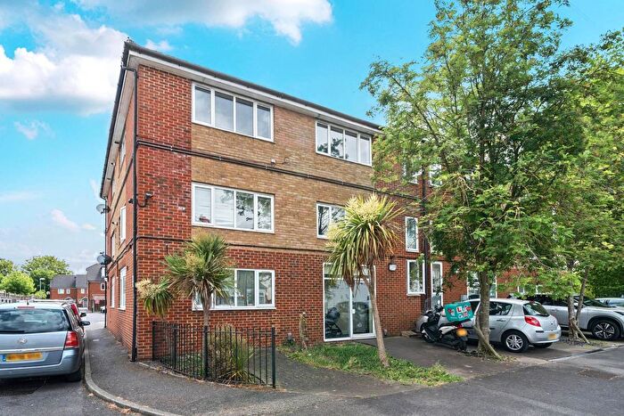 1 Bedroom Flat To Rent In Miles Road, Mitcham, CR4