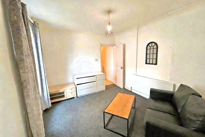 1 Bedroom Apartment To Rent In Glynrhondda Street, Cardiff (City), CF24