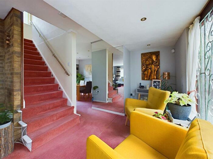 4 Bedroom Detached House For Sale In The Wheatridge East, Upton St. Leonards, Gloucester, GL4