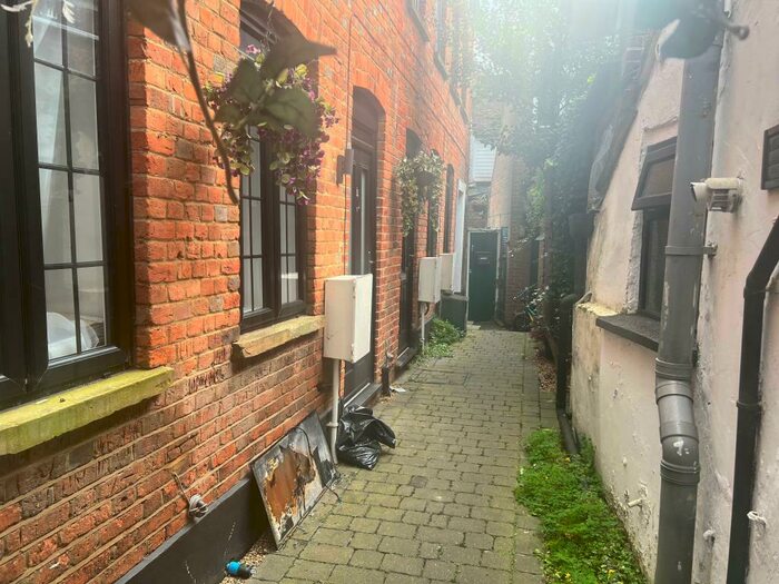 2 Bedroom Terraced House To Rent In Chesham, Buckinghamshire, HP5