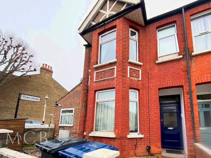 2 Bedroom Flat To Rent In Bramley Road, London, London, W5