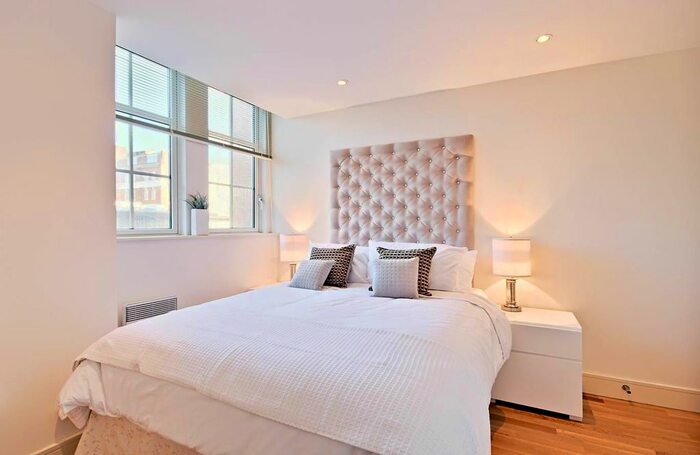 3 Bedroom Flat To Rent In Romney House, Marsham Street, Westminster, London, SW1P