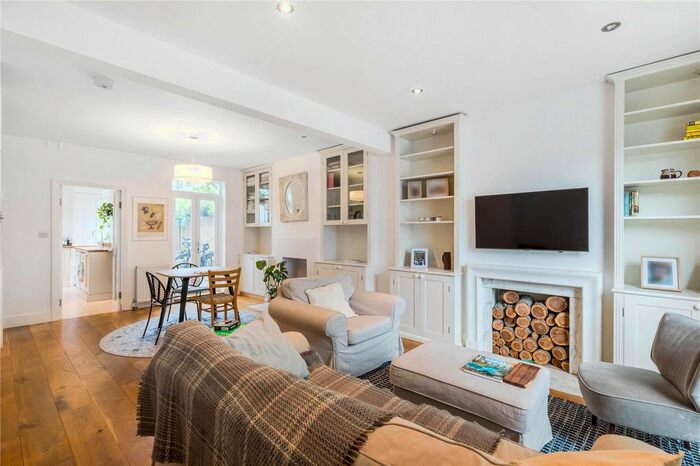 3 Bedroom Detached House To Rent In Horder Road, London, SW6