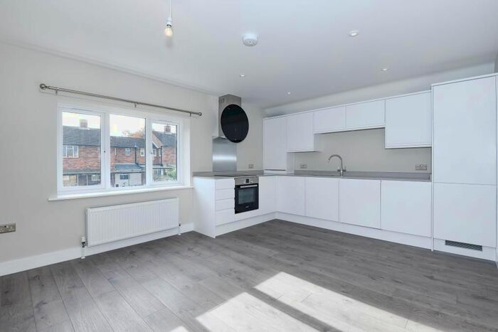 1 Bedroom Flat To Rent In Westlands Drive, Headington, OX3