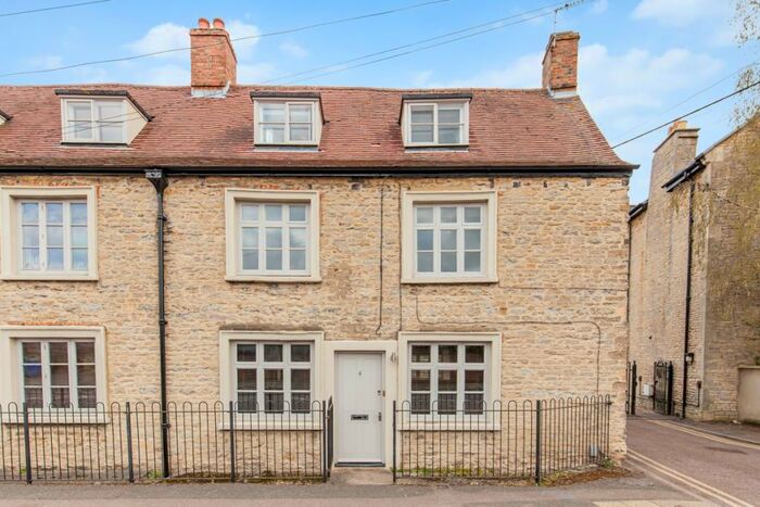 1 Bedroom Apartment To Rent In London Road, Bicester, OX26