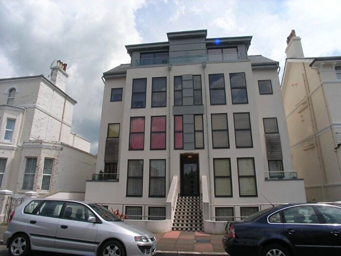 1 Bedroom Flat To Rent In Hardwick Road, Eastbourne, East Sussex, BN21