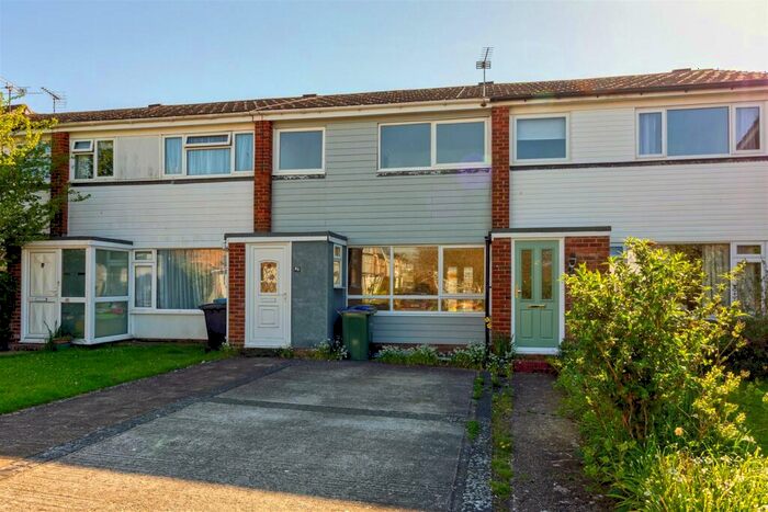 3 Bedroom Terraced House To Rent In Meadowside, Littlehampton, BN16
