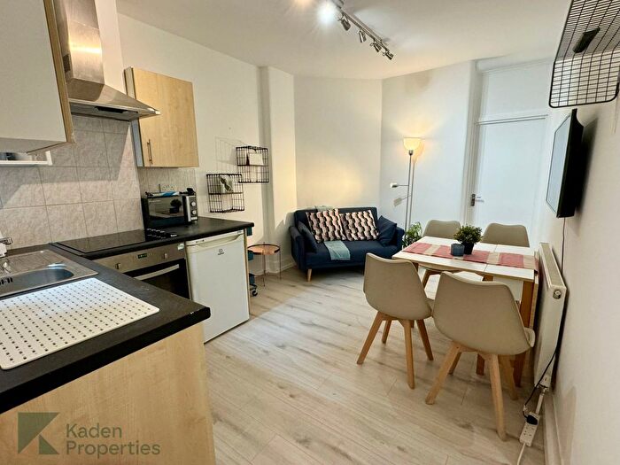 2 Bedroom Flat To Rent In Tavistock Place, Ucl/Russell Square, WC1H