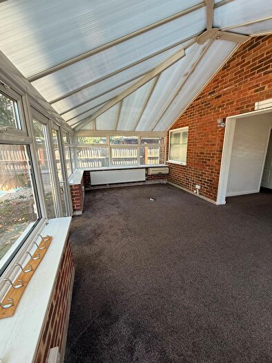 5 Bedroom Detached House To Rent In Alleyn Park, Southall, UB2