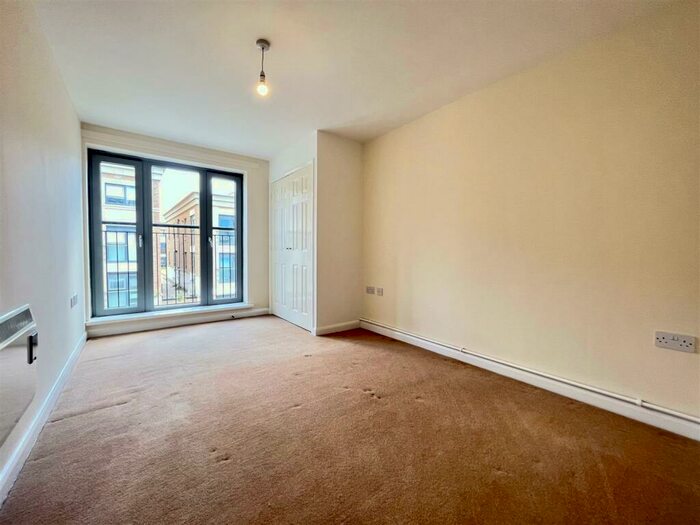 1 Bedroom Flat To Rent In The Waterfront, Hertford, SG14