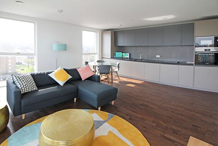 2 Bedroom Flat To Rent In Meranti Apartments, Deptford Landings, Grove Street, Deptford, SE8