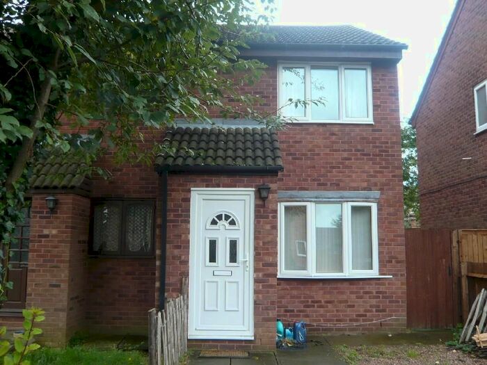 2 Bedroom Property To Rent In Warren Drive, Leicester, LE4