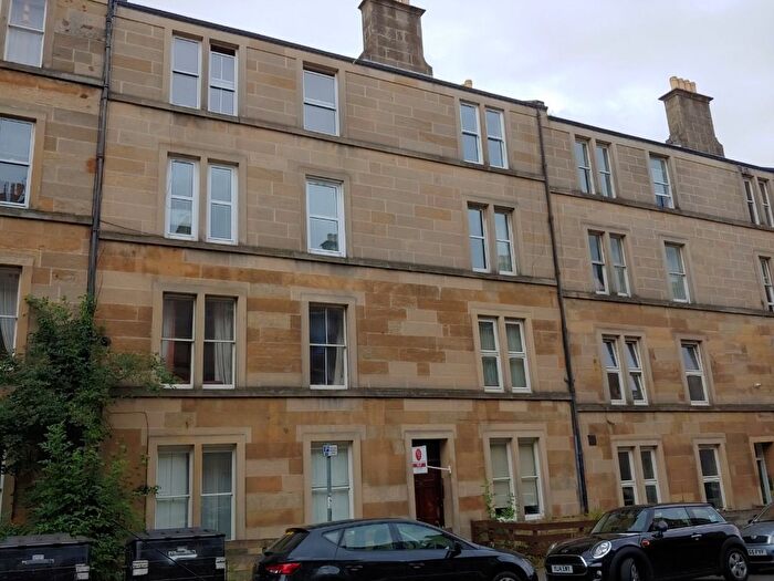 3 Bedroom Flat To Rent In Caledonian Road, Edinburgh, EH11