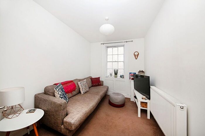 2 Bedroom Flat To Rent In Turnpin Lane, Greenwich, SE10