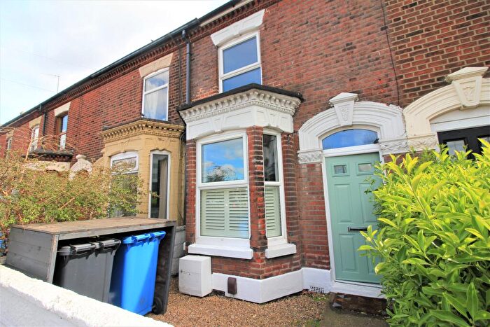 2 Bedroom Terraced House To Rent In Carrow Road, Norwich, Norfolk, NR1