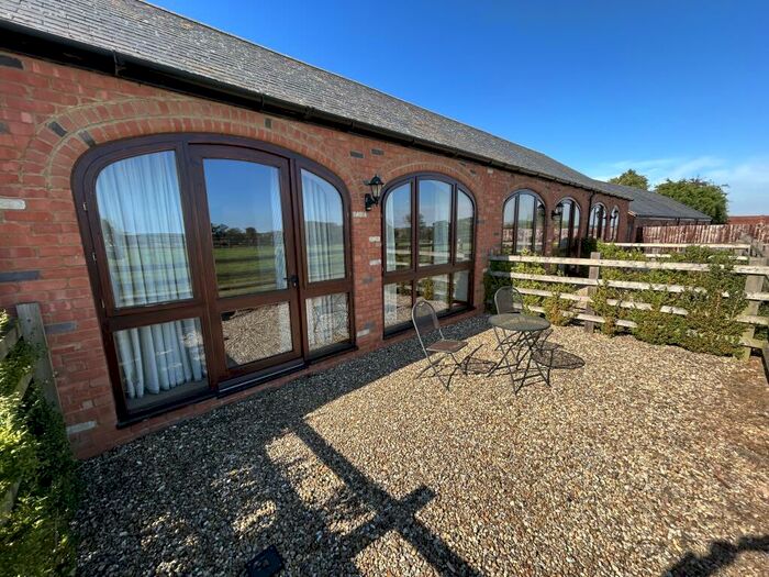 1 Bedroom Barn Conversion To Rent In Harrington, Northampton, NN6