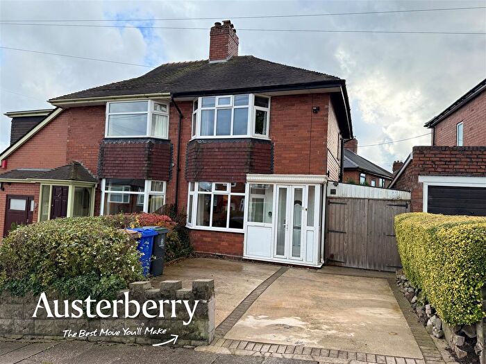 2 Bedroom Semi-Detached House For Sale In Hunters Drive, Stoke-On-Trent, ST4
