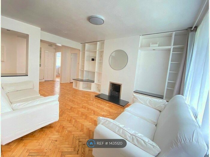 3 Bedroom Flat To Rent In Acton, London, W3