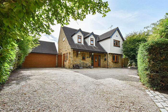 3 Bedroom Detached House For Sale In Stocksfield, Kelvedon Hatch, Brentwood, CM15