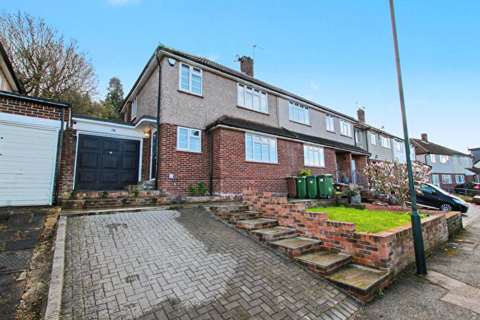 3 Bedroom House For Sale In Love Lane, Bexley, DA5