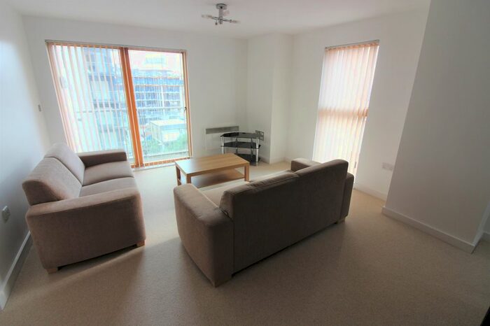 2 Bedroom Flat To Rent In Britton House Lord Street, Manchester M4