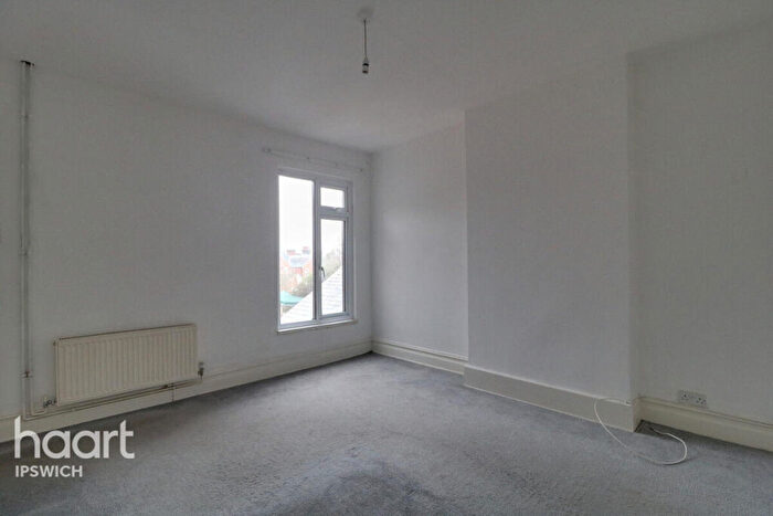 2 Bedroom Apartment To Rent In Foxhall Road, Ipswich, IP3