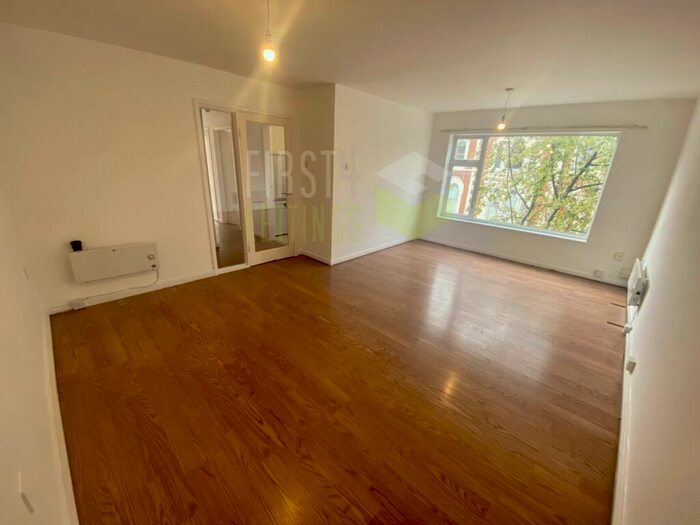 3 Bedroom Flat To Rent In Mill Hill Lane, Leicester, LE2