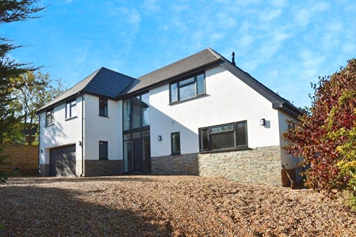 5 Bedroom Detached House For Sale In Warsash Road, Locks Heath, Hampshire, PO14