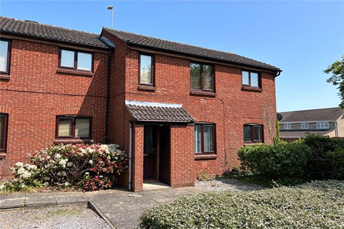 1 Bedroom Maisonette To Rent In Heronbridge Close, Westlea, Swindon, SN5