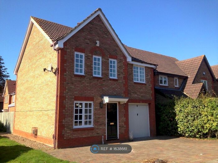 4 Bedroom Detached House To Rent In Redding Close, Dartford, DA2