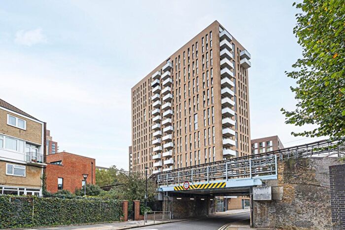 Studio To Rent In Hannaford Walk, Tower Hamlets, London, E3