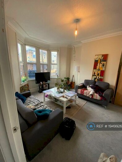 5 Bedroom Terraced House To Rent In Victoria Park, Fishponds, Bristol, BS16