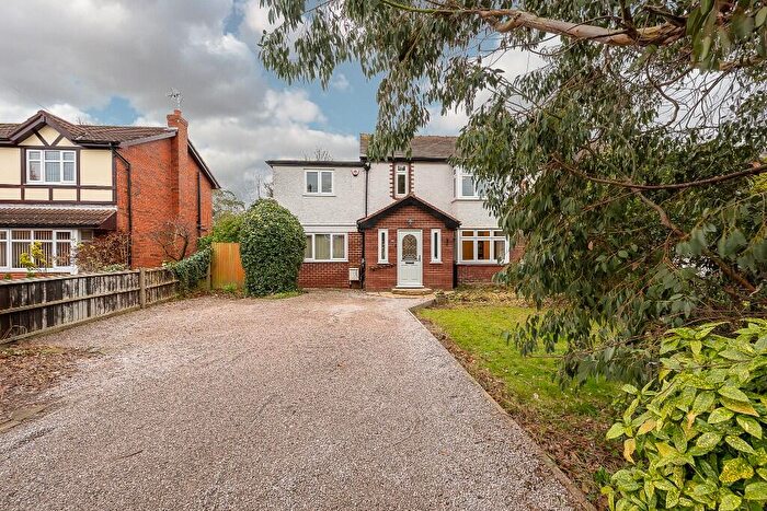 4 Bedroom Semi-Detached House For Sale In County Road, Ormskirk, Lancashire, L39