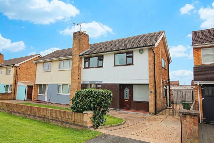 3 Bedroom Semi-Detached House For Sale In Dorset Avenue, Wigston, LE18