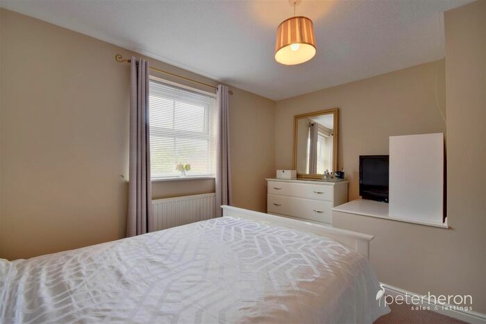 2 Bedroom Semi-Detached House For Sale In Halesworth Drive, Havelock Park, Sunderland, SR4