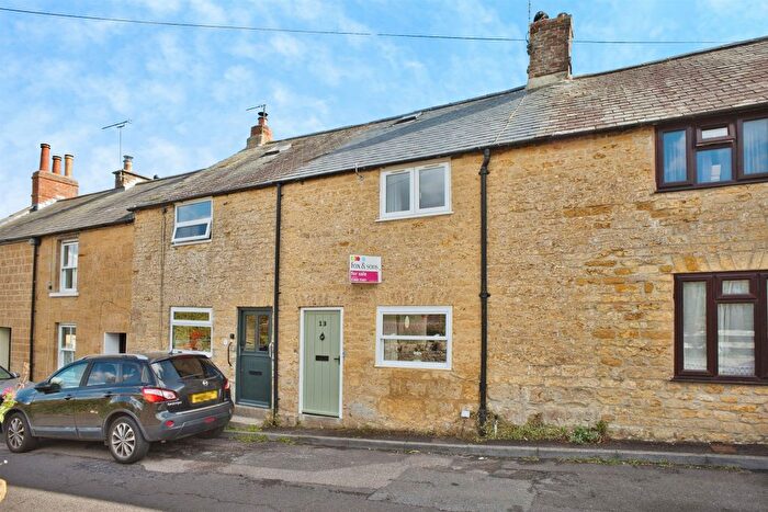 2 Bedroom Terraced House For Sale In Barn Street, Crewkerne, TA18