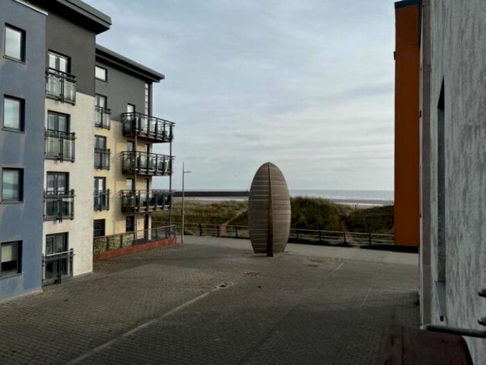 2 Bedroom Flat To Rent In St Christopher&#;S Court, Marina, Swansea, SA1