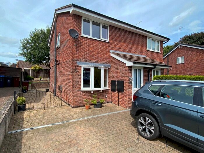 2 Bedroom Property To Rent In Haydock Close, Cheadle, Stoke-On-Trent, ST10