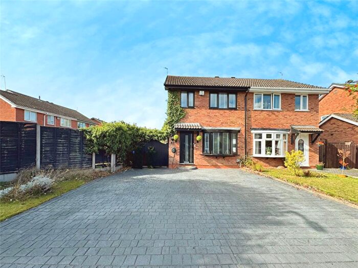 3 Bedroom Semi-Detached House For Sale In Sorrel Close, Featherstone, Wolverhampton, Staffordshire, WV10